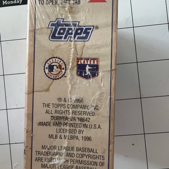 VTG 1996 ⚾️ CARDS!! - Picture 2 of 6